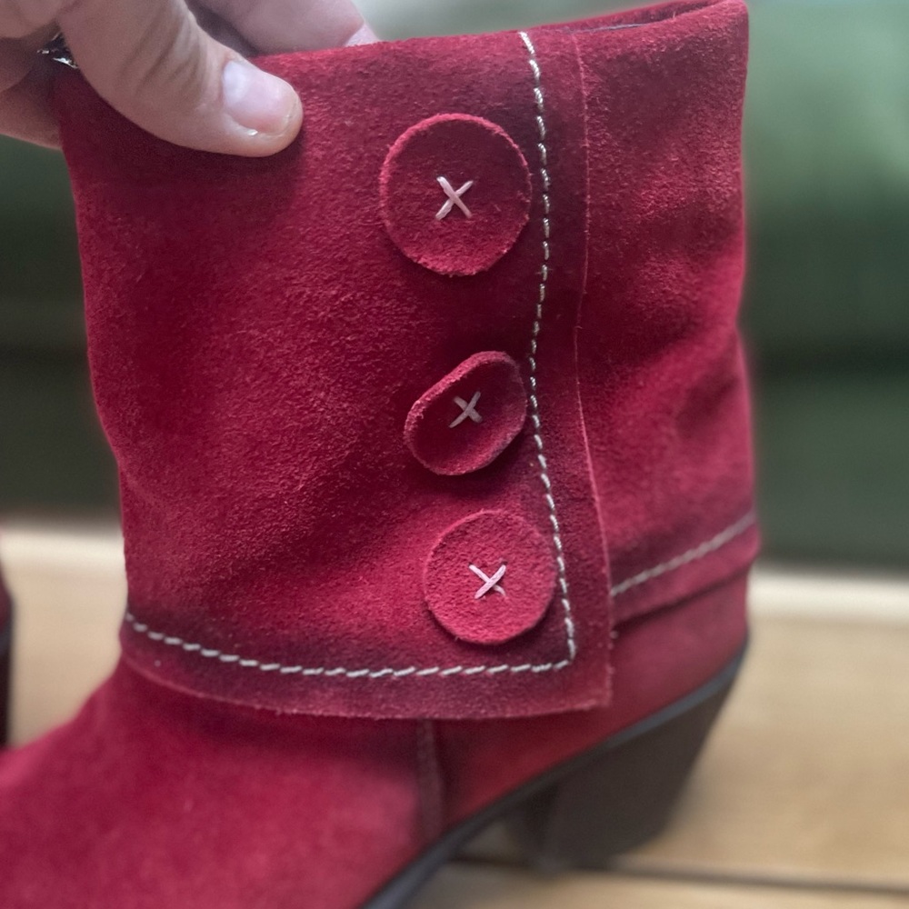 Spring Step Red Suede Button Booties Size 38/8 EUC